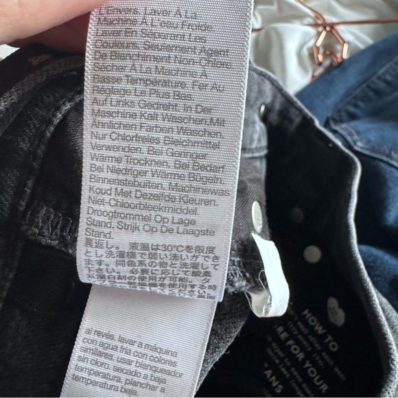 Madewell 90”s Straight Leg Classic Black Denim Jeans - Picture 12 of 12